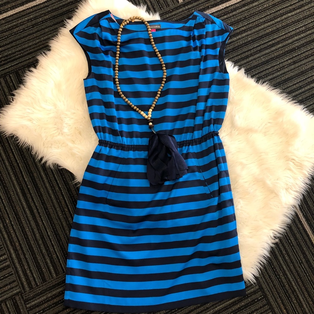 Vince Camuto Sz 4 Riviera Chic Blue striped Dress